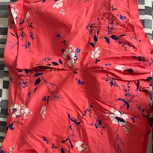 Floral Women's Shorts in Coral